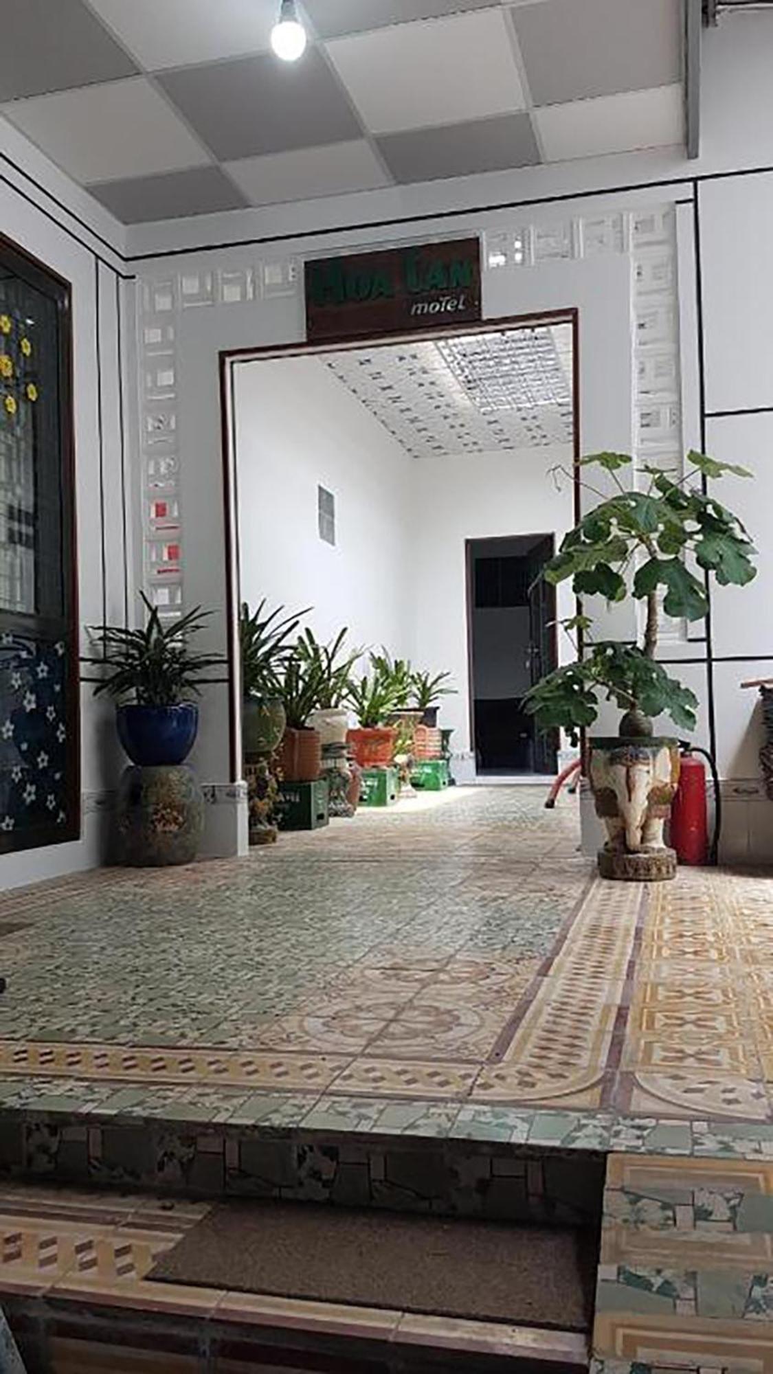 Hoa Lan Motel & Homestay Giong Tu Dien Dış mekan fotoğraf